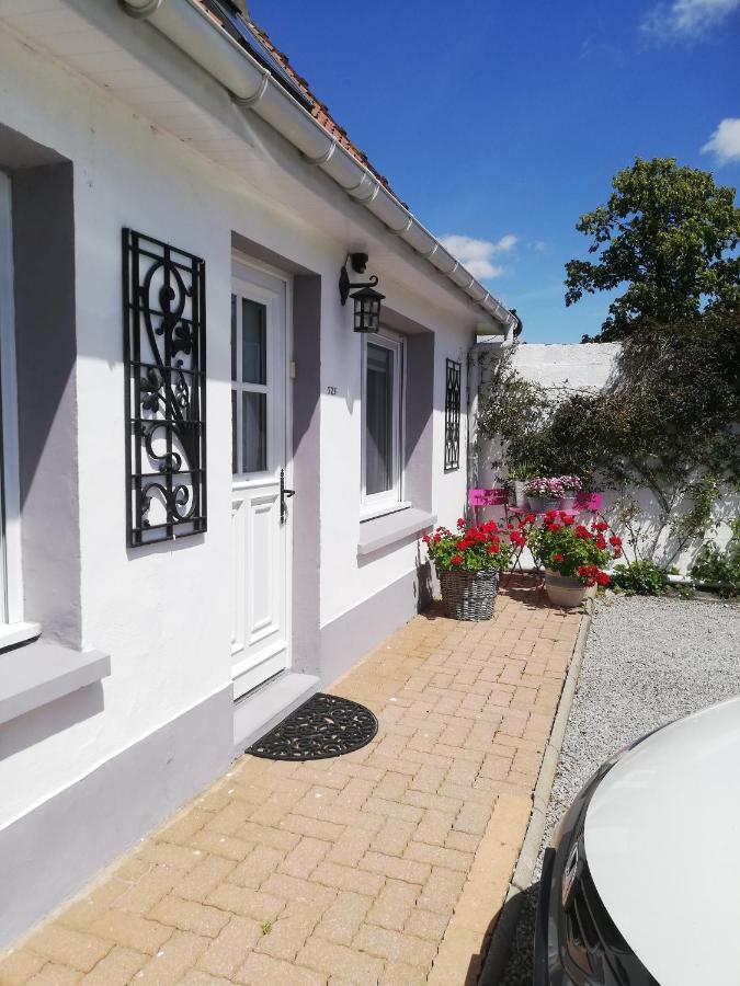 La Petite Maison De Marie Licques Exterior photo